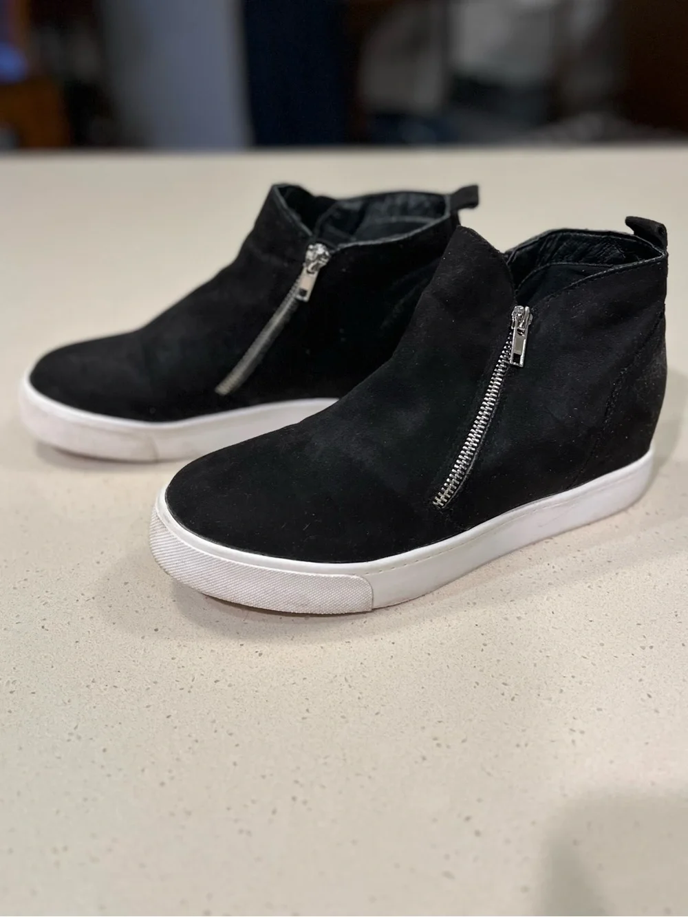 Soda Black Suede Platform Sneaker Booties with Silver Zippers Women's Size 9